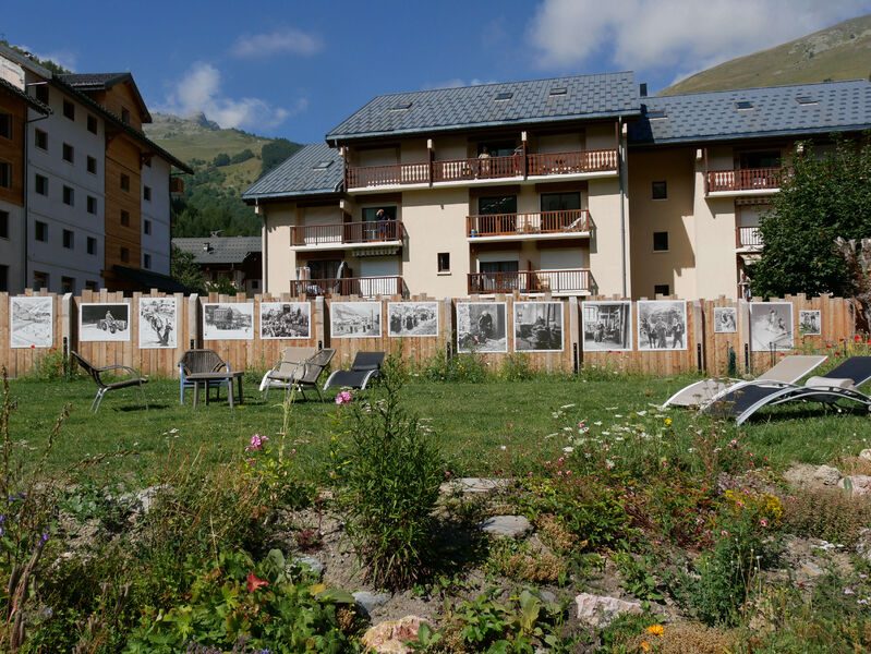 Exposition de photo anciennes au Pré du Kosa à Valloire