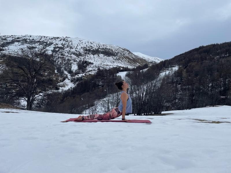 Yoga des cimes à Valloire