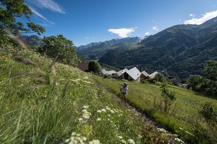 Balade au hameau du Col