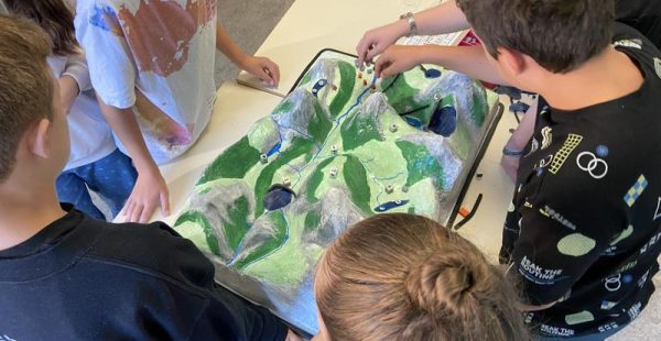Atelier en famille : Un barrage dans mon paysage