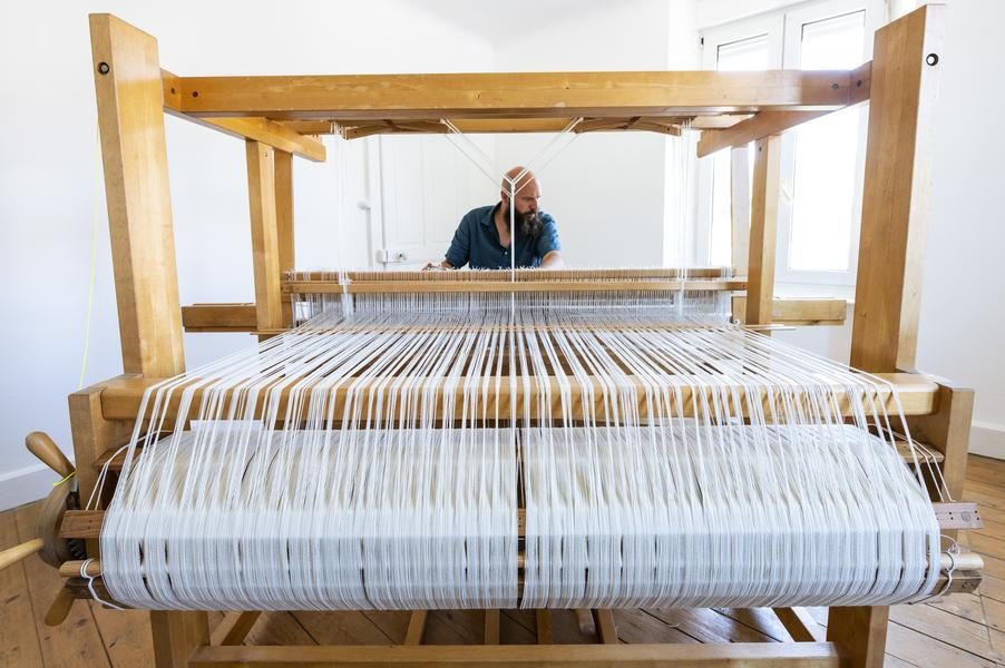 Démonstration de tissage artisanal par Guillaume Millot - Tissage de Séquanie
