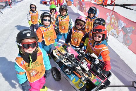 Jardins d'enfants,  mini-club et garderie "Les Marmottons" - Cours collectifs de ski enfants de l'ESF