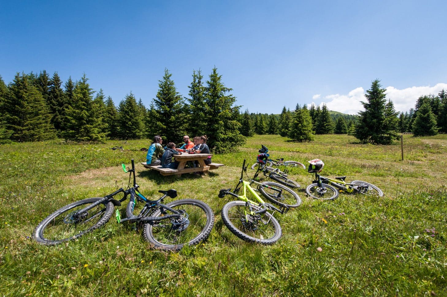 Groupe de vététistes à valloire