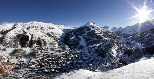 Pas certain de pouvoir skier cet hiver, et alors ? Valloire ce n'est pas que du ski, Profitez des Promos de Valloire Réservations !