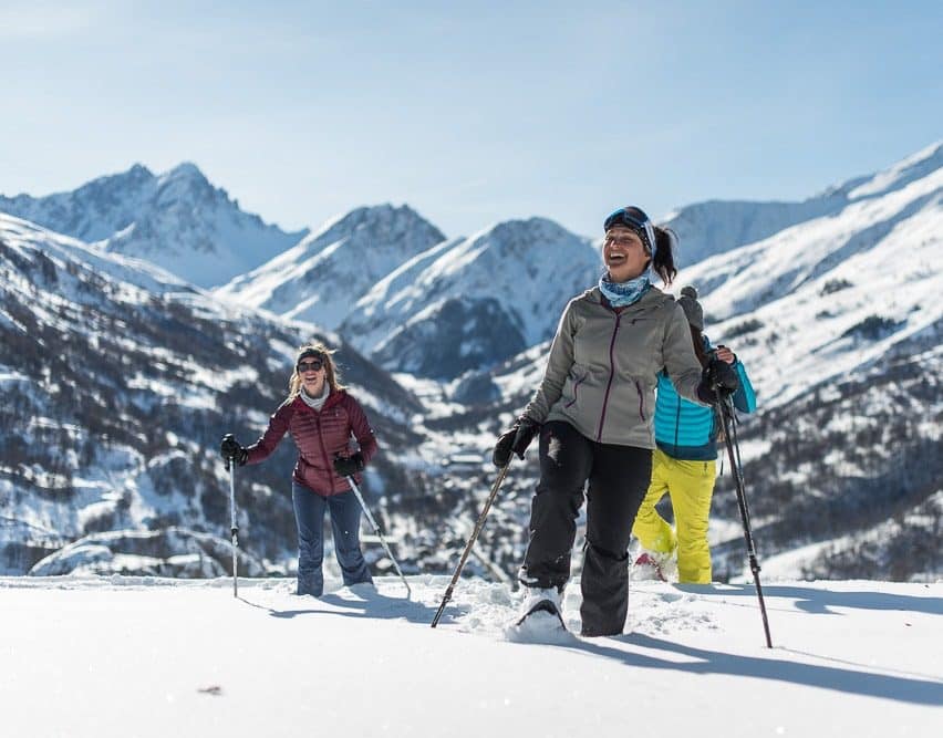 Balade en raquette entre amies à Valloire
