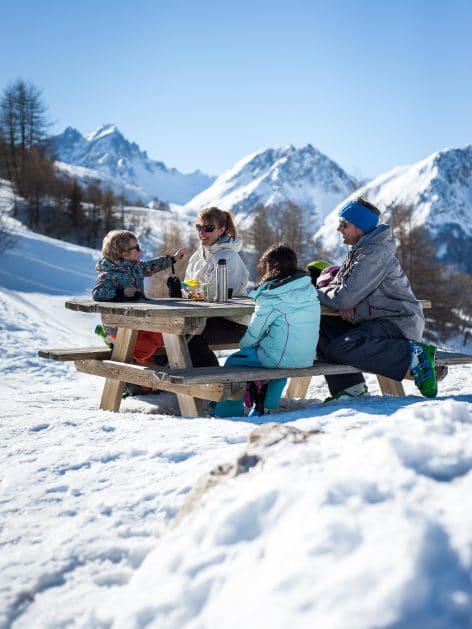 piquenique-piste-ski-valloire-famille-alban-pernet