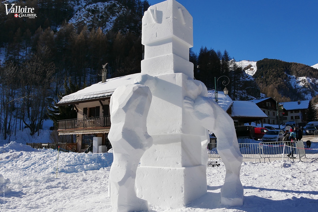 Sculpture sur neige Sculpture éphémère Valloire Tourisme