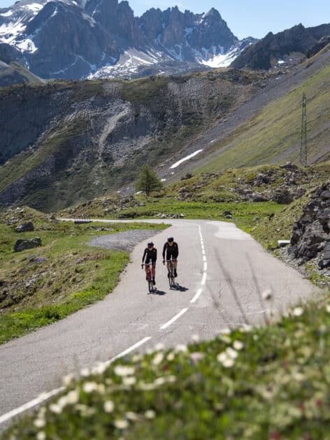 col-du-galibier-velo-route-ete