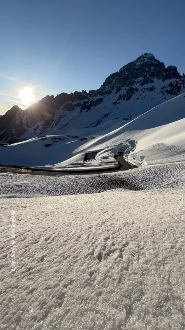 👀 Galibier 🏔️✨ Les impressionnants travaux de déneigement - 🎥 19 mai 2025 - 🚗🚴🏍️ infos prévisions d’ouverture du tunnel et du col savoie-route.fr

#Valloire #Galibier #ValloireGalibier #coldugalibier #picofthemoment #spring #summer #printemps #ete #cycling #montagne #mountains #alpes #alps #savoie
